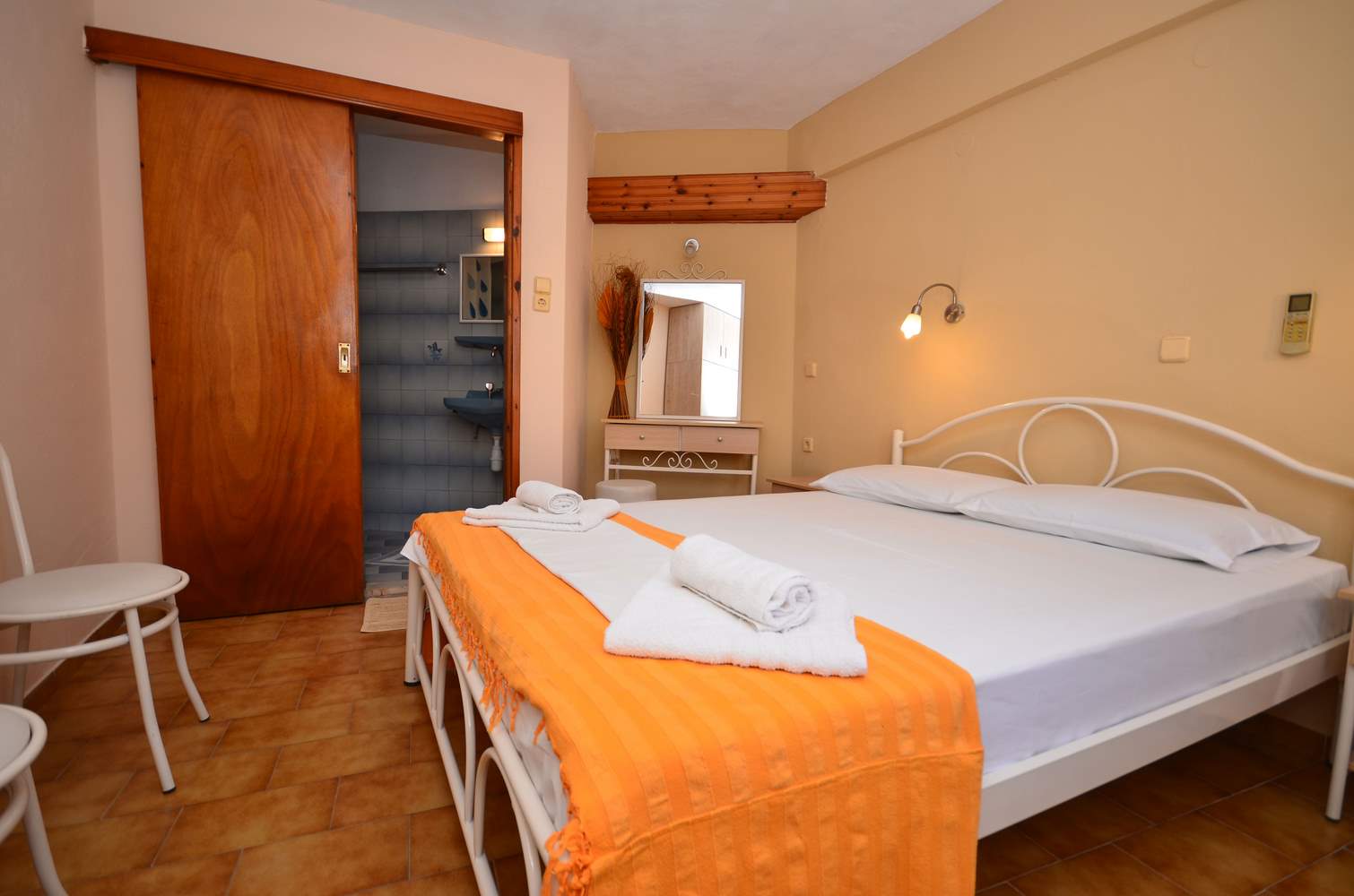 Astacos Studios - The Cozy Room